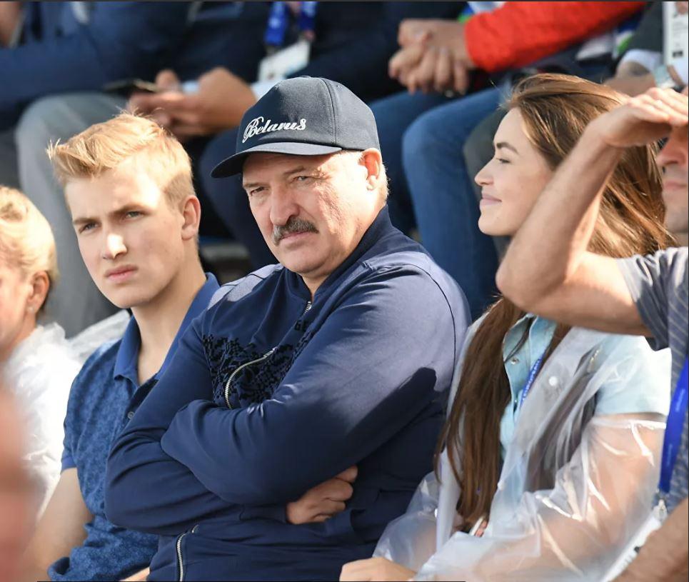 "Mənim oğlum, yəqin ki, heç vaxt prezident olmayacaq" - Lukaşenko