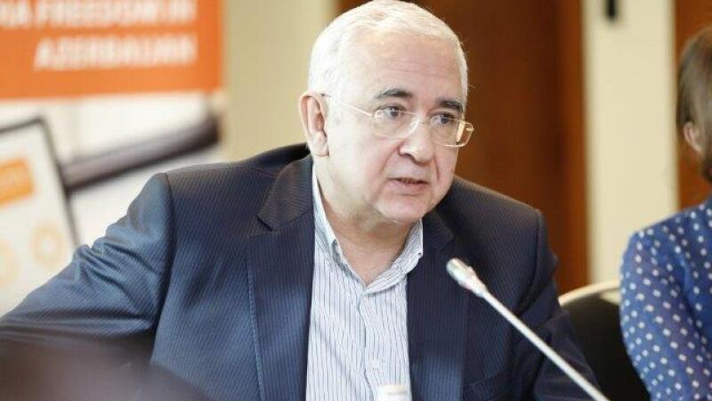 Vəkil Adil İsmayılov koronavirusdan vəfat edib
