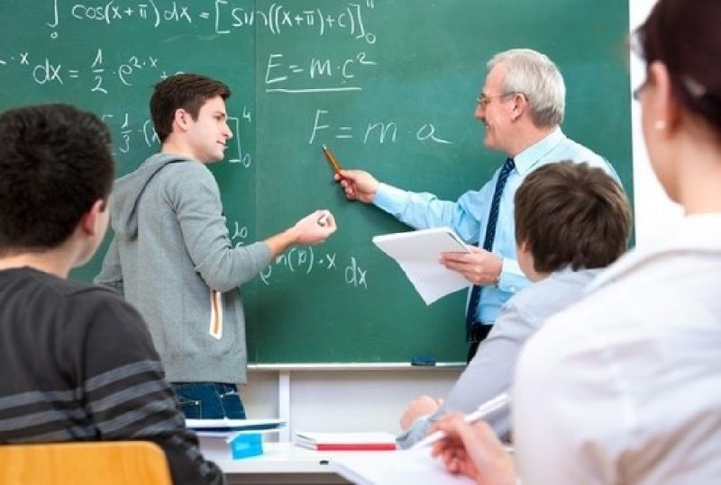 Nazir: "Repetitorluq təhsil müəssisələri sayılmır, tənzimlənməsi də problemdir"