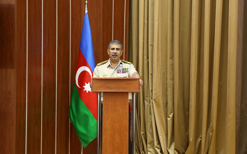 Zakir Həsənovdan şəxsi heyətə əmr: "Ermənistanın təxribatlarının qarşısını&nbsp;dərhal və qətiyyətlə alın"