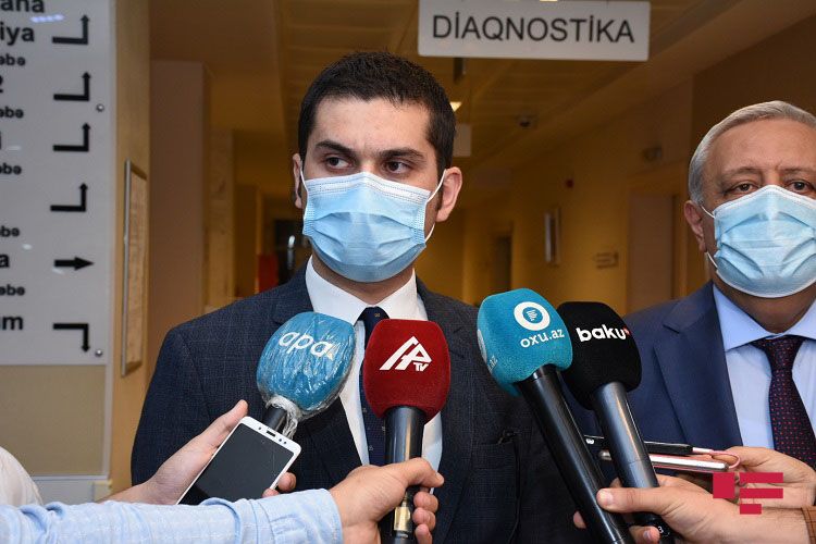 "Ona şiddətlə aclığı dayandırmağı tövsiyyə etdik" -&nbsp;Ədliyyə Nazirliyi və TƏBİB-in nümayəndələri Tofiq Yaqubluya baş çəkiblər