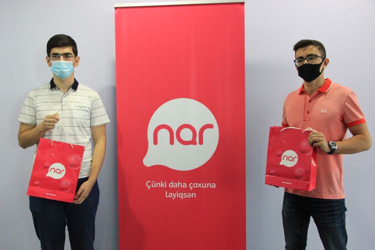 "Nar" qəbul imtahanlarında ən yüksək nəticə göstərmiş abituriyentləri mükafatlandırdı&nbsp;- FOTOLAR
