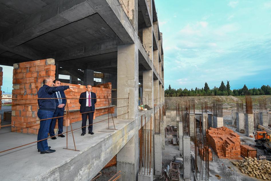Mikayıl Cabbarov Gəncədə yerləşən müəssisələrdə olub - FOTOLAR