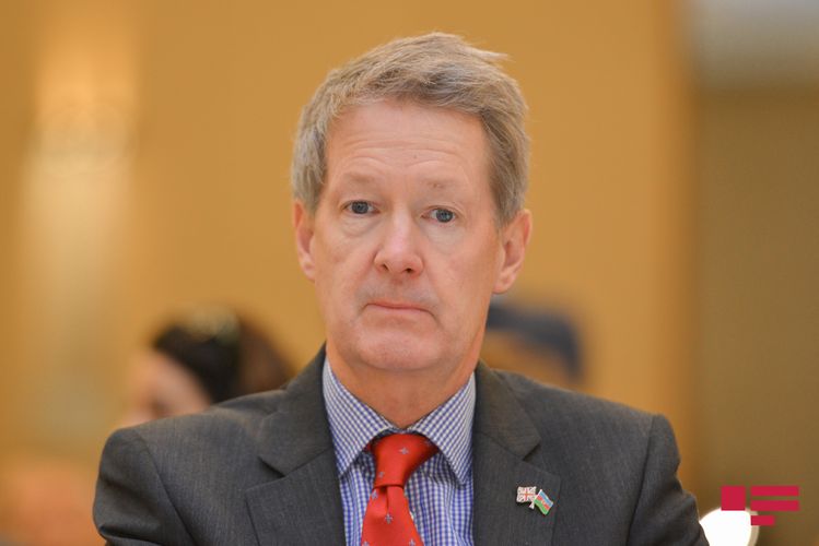 Britaniya səfiri: &ldquo;Azərbaycanı Müstəqilliyinin Bərpası Günü münasibətilə təbrik edirəm!&rdquo;