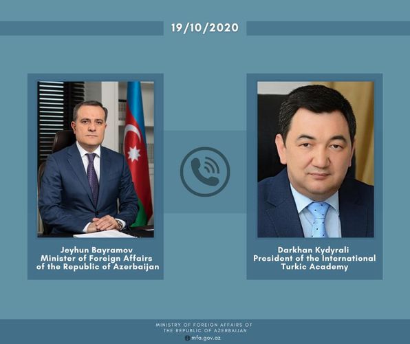 XİN başçısı Beynəlxalq Türk Akademiyasının prezidentini Qarabağdakı vəziyyət haqda məlumatlandırıb