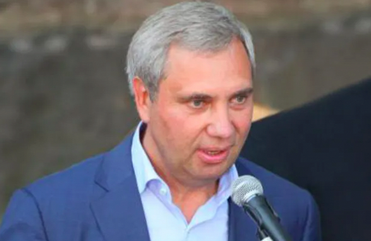 Rusiyada böyük biznesi olan deputat güllələndi