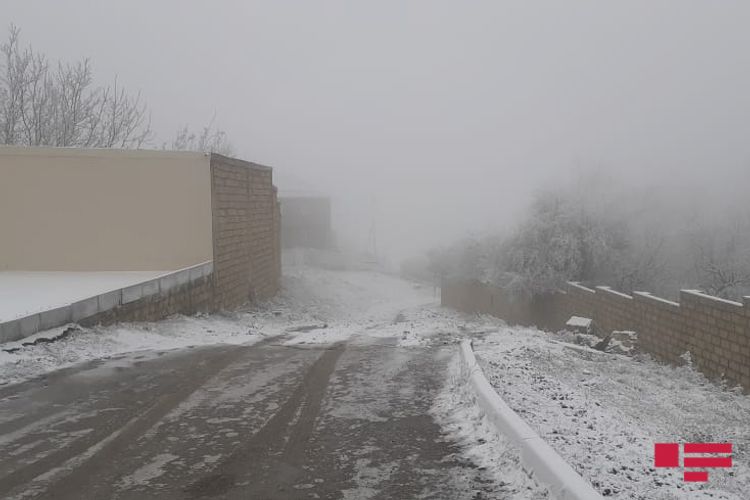 Bu rayonlara qar yağıb, hazırda güclü külək əsir - Bakıda isə 6&nbsp; dərəcə şaxta var