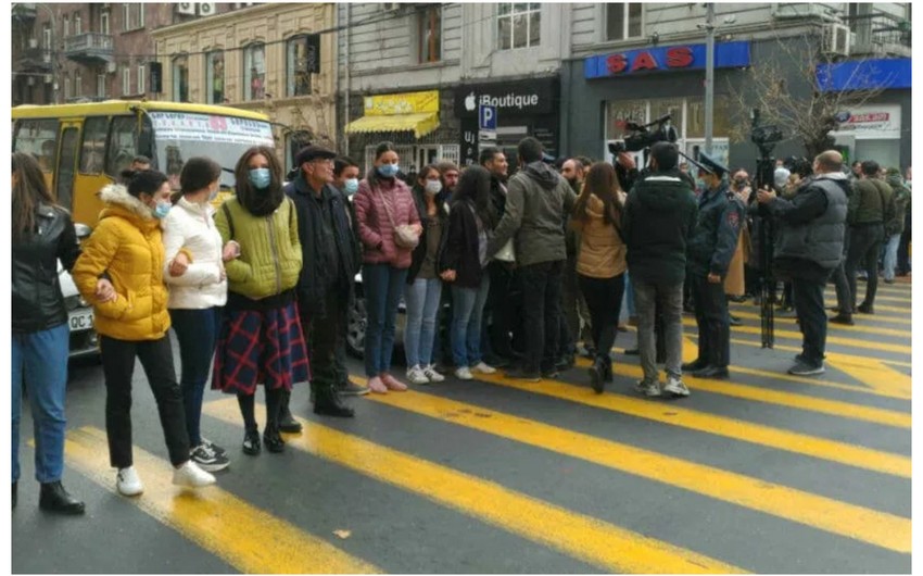 Ermənistanda seçki gərginliyi artıb:&nbsp;məntəqədə atışma olub