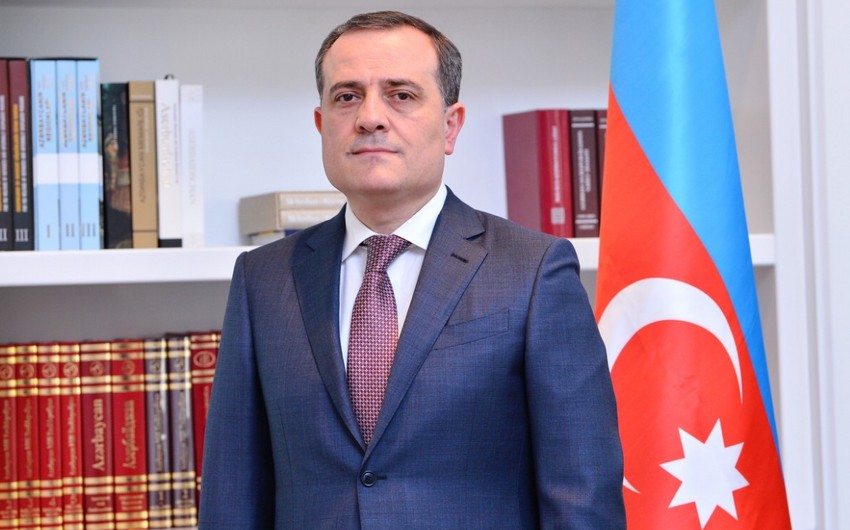 Ceyhun Bayramov Türkmənistana gedib