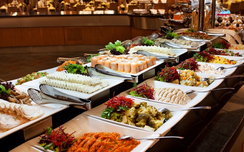 Şadlıq evlərindən baha olan restoranlar: bir nəfərin yeməyi neçədən başlayır? - SİYAHI