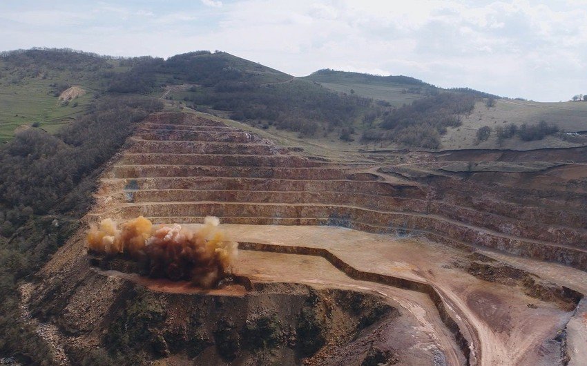 Türkiyədə daha bir mədən çöküb - İşçilər torpaq altında qalıb