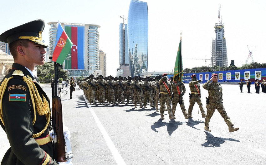 İLKİN HƏRBİ QEYDİYYATLA BAĞLI YENİ QAYDA TƏSDİQLƏNDİ