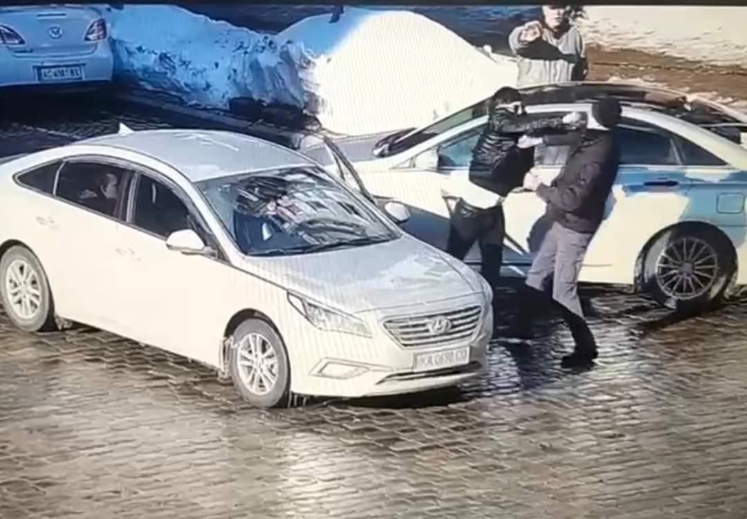 Bir yumruqla ukraynalını öldürən azərbaycanlı saxlanıldı - Hadisə anının VİDEOsu