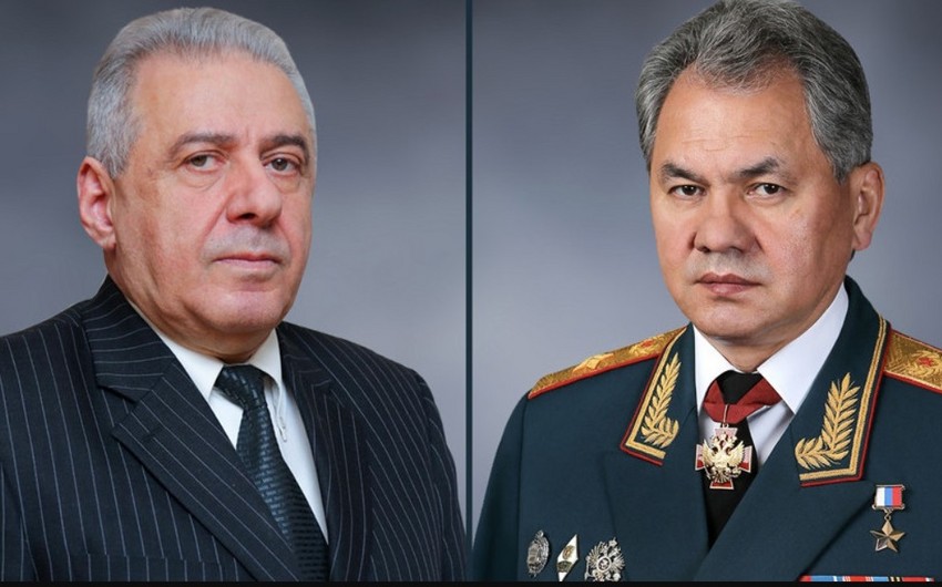 Şoyqu Ermənistanın müdafiə nazirinə zəng edib