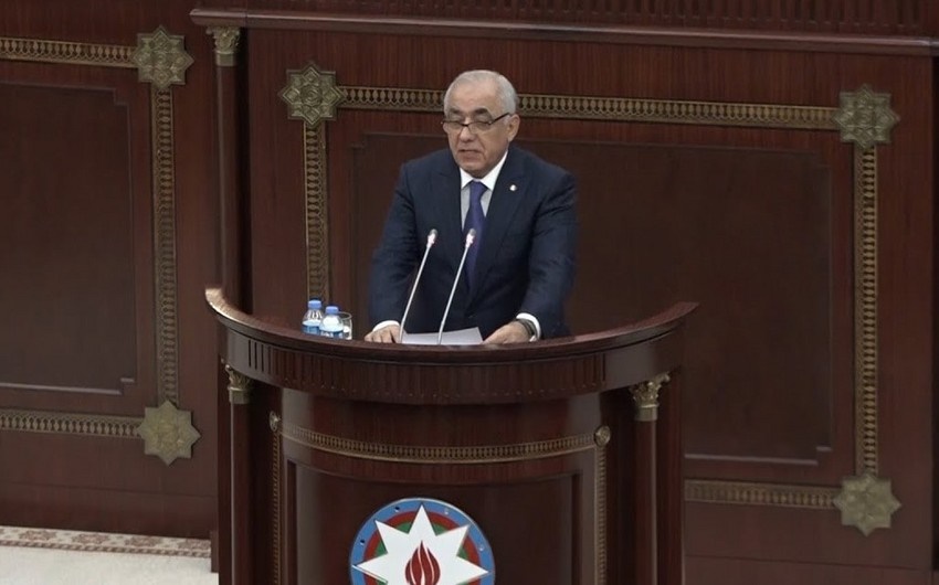 Deputatlar Əli Əsədovun hesabatına "hə" deyib