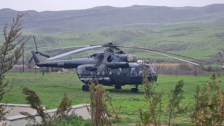 Dövlət Xidməti&nbsp;3 helikopteri hərraca çıxarır