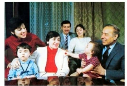 "Həkim insanlara günəş qədər lazıımdır" &nbsp;- Akademik Zərifə Əliyevanın zəngin həyat yolu (FOTOLAR)