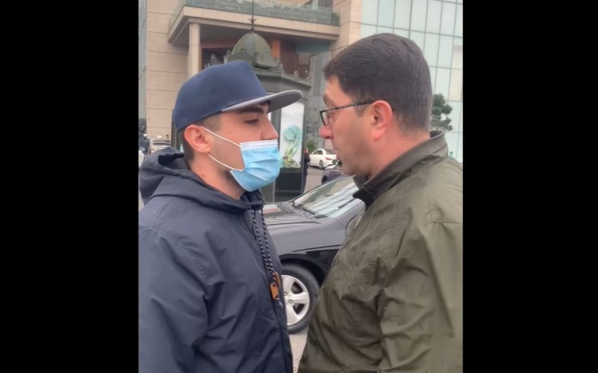 Bloger Mehman Hüseynovu təhqir edən saxta polis üzr istədi