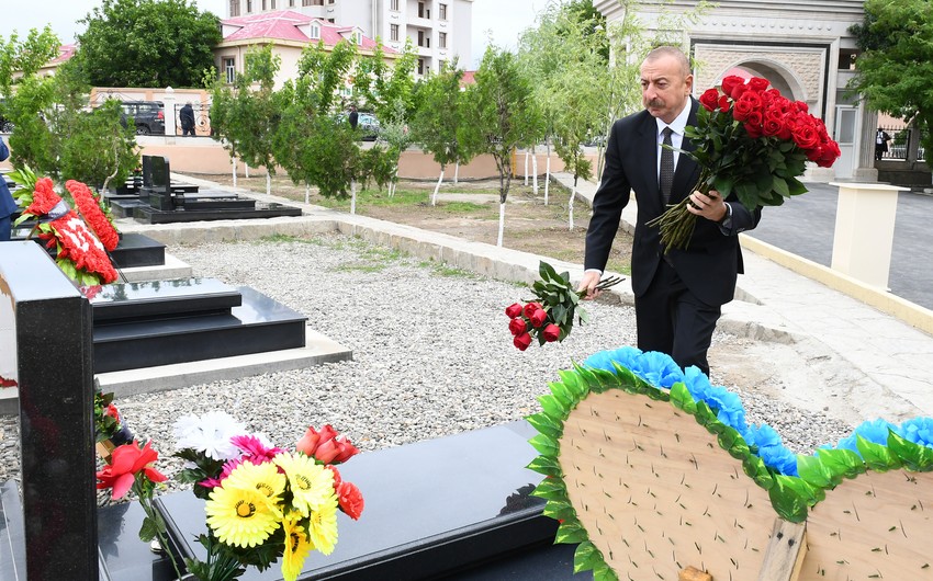 İlham Əliyev Naxçıvanda şəhidlərin məzarlarını ziyarət etdi - FOTOLAR