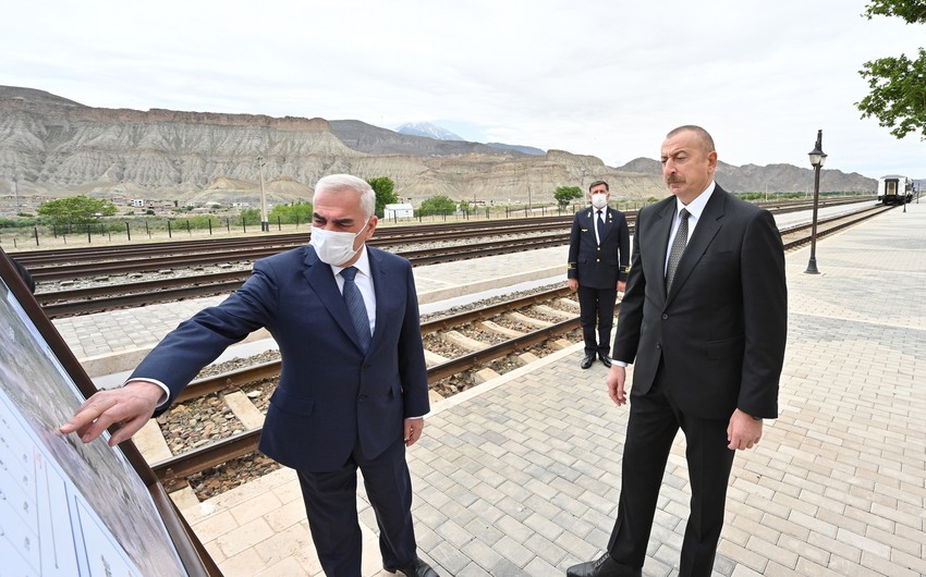 İlham Əliyev Ordubad dəmir yolu stansiyası ilə tanış olub - FOTO