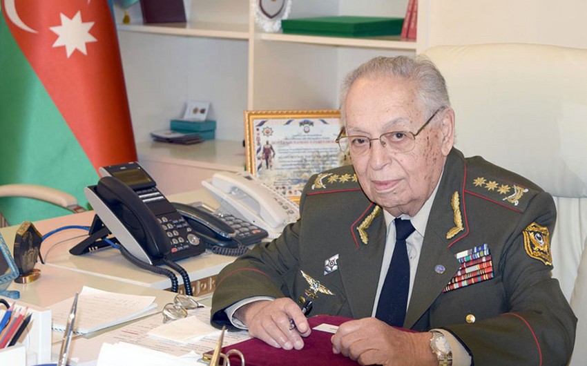 98 yaşlı general vəfat etdi