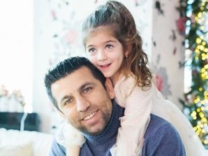 DEPUTAT VƏKİLLƏRLƏ&nbsp;MƏHKƏMƏ İCRAÇILARININ QARŞISINA BELƏ ÇIXDI: "Gedin, işinizlə məşğul olun" - Bakıda&nbsp;sensasiyalı məhkəmə işi + VİDEOLAR