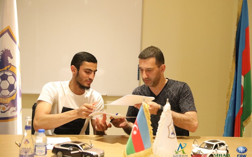 &ldquo;Qarabağ&rdquo; daha iki futbolçu ilə müqavilənin müddətini artırıb