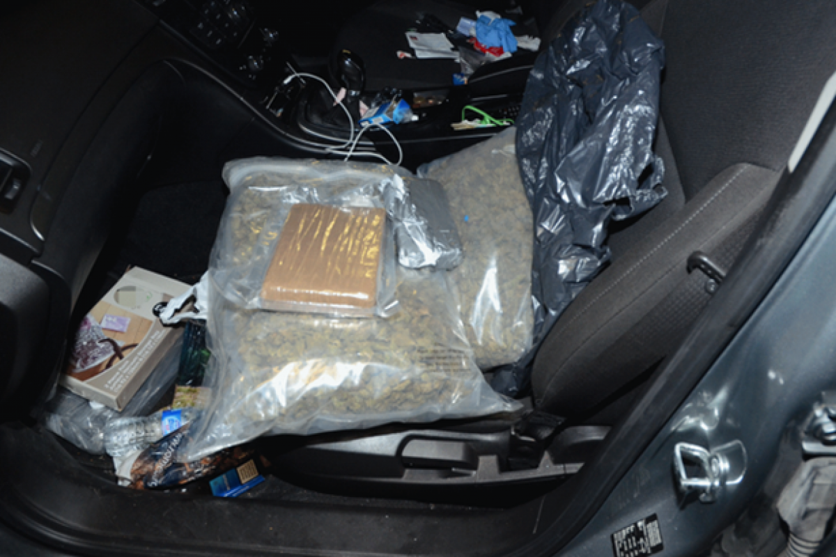 Bakıda polis əməliyyatı: maşından 10 kq-dan&nbsp; çox narkotik çıxdı