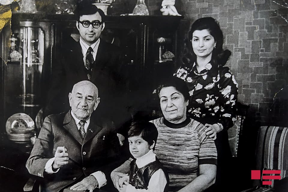 "Mircəfər Bağırov atamla Səməd Vurğunu kabinetinə çağırıb deyir ki..." -&nbsp;&ldquo;Anam atamı Xalq artisti ilə yataq otağında tutdu&rdquo; (MÜSAHİBƏ)