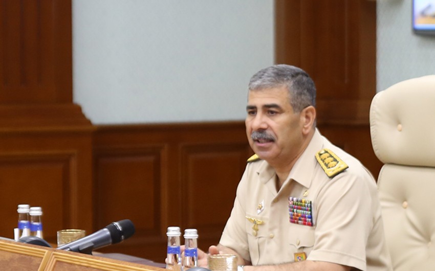 MN-də dəyişiklik - Nazir idarə rəisini vəzifəddən azad etdi