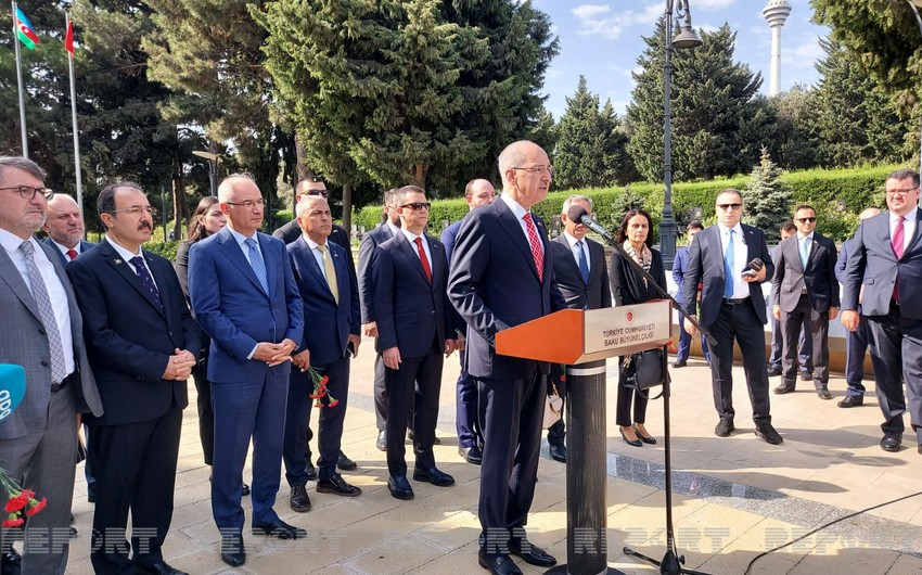 Ərdoğanın müavinindən Yerevana mesaj: "Ermənistan digər ölkələrdən kömək istəmək fikrindən əl çəkməlidir"