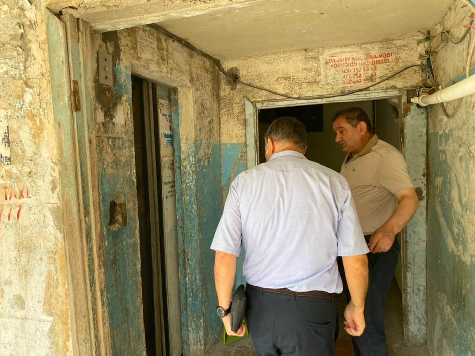 Deputat Etibar Əliyev: "Bir məmurun özbaşınalığı ucbatından minlərlə əhalinin yaşadığı böyük massiv..." - FOTOLAR