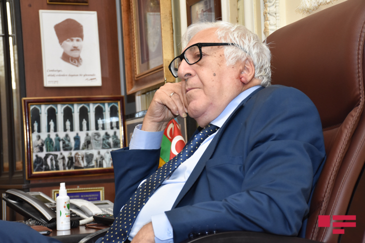 Yazıçı Anar: "Tərif və ya tənqidin mənim üçün elə bir əhəmiyyəti yoxdu" - MÜSAHİBƏ