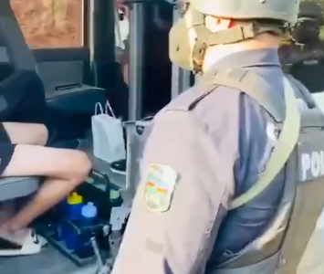 Gorus - Qafan yolunda ermənilərə dərs verən Azərbaycan polisi: "...aydın oldumu&nbsp;sizə?" - VİDEO