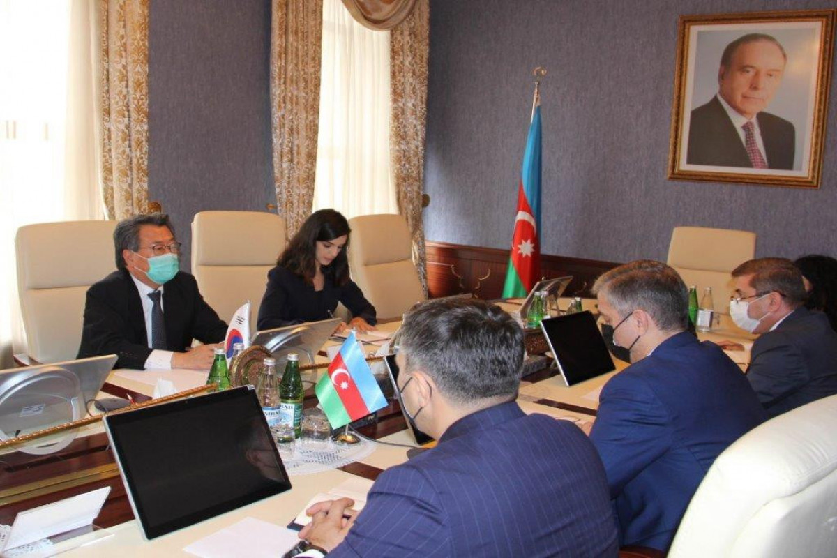 Hesablama Palatasının sədri Cənubi Koreya səfirini qəbul edib