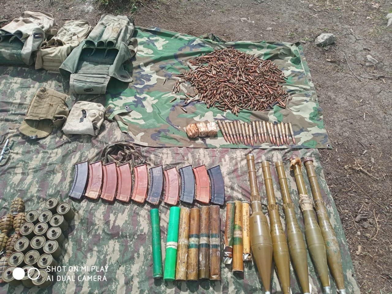 Azərbaycan-Ermənistan,&nbsp;Azərbaycan-İran dövlət sərhədi boyunca xeyli silah-sursat tapılıb