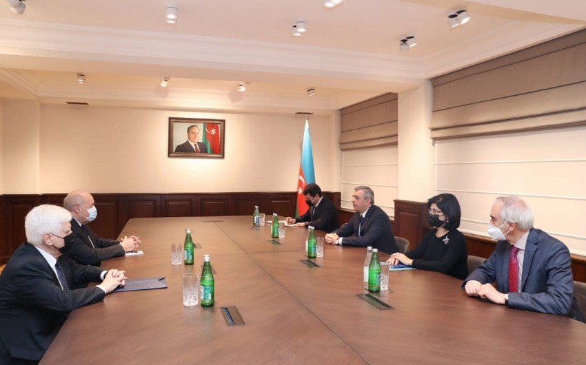 PA rəhbəri Samir Nuriyev Putinin xüsusi nümayındəsi ilə görüşdü - Nələr müzakirə edilib? (FOTOLAR)