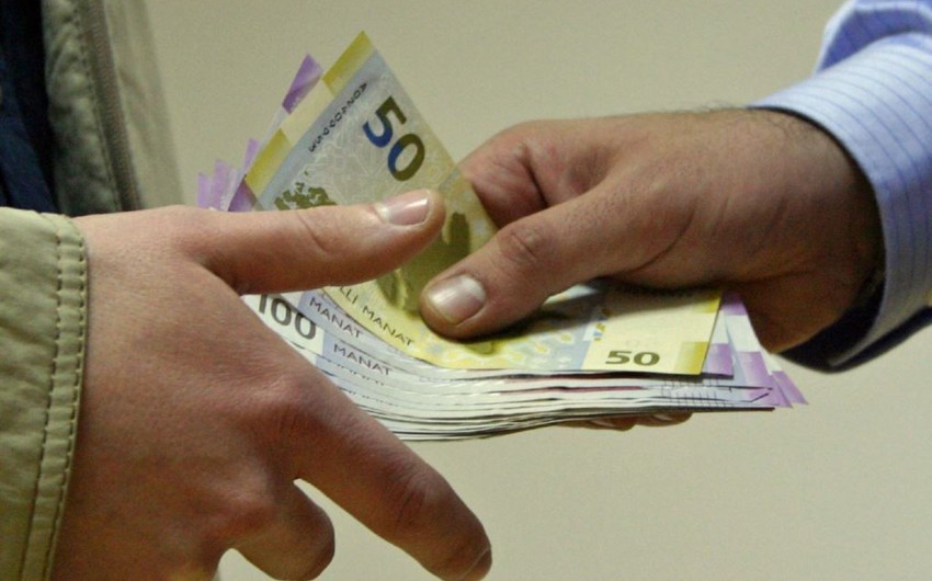 Azərbaycanda rüşvətə görə həbs edilən vəzifəli şəxsə hökm oxunub