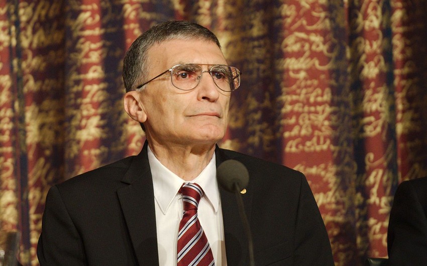 Əziz Səncər: "Qarabağın azad olunması hər kəsdə özünəinam yaradıb"