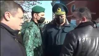 Müğənni "Baku TV"nin əməkdaşlarına yumruq atan ərinin müdafiəsinə qalxdı: "Ay yersiz, axı sənə..." - FOTO/VİDEO