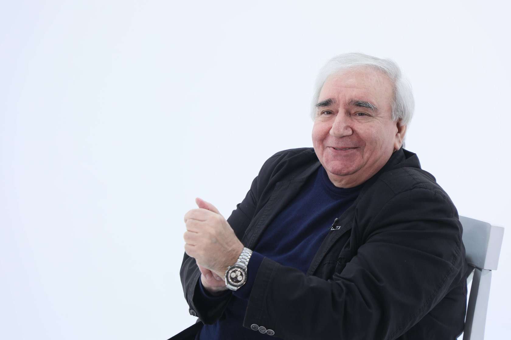 Ramiz Rövşənin &ldquo;Özün öz yolunsan...&rdquo; şeirlər kitabı ingilis dilində çap edilib - FOTO