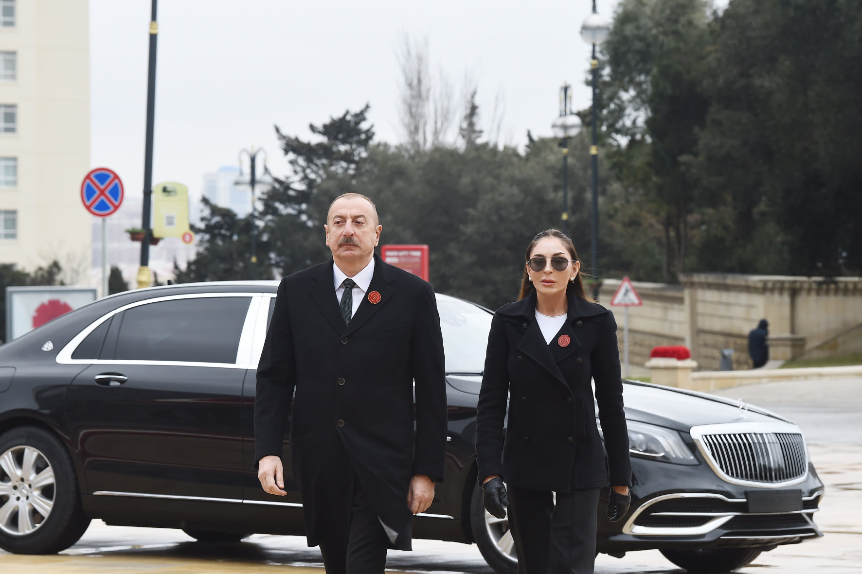 Prezident və birinci xanım Şəhidlər xiyabanını ziyarət edib - FOTOLAR