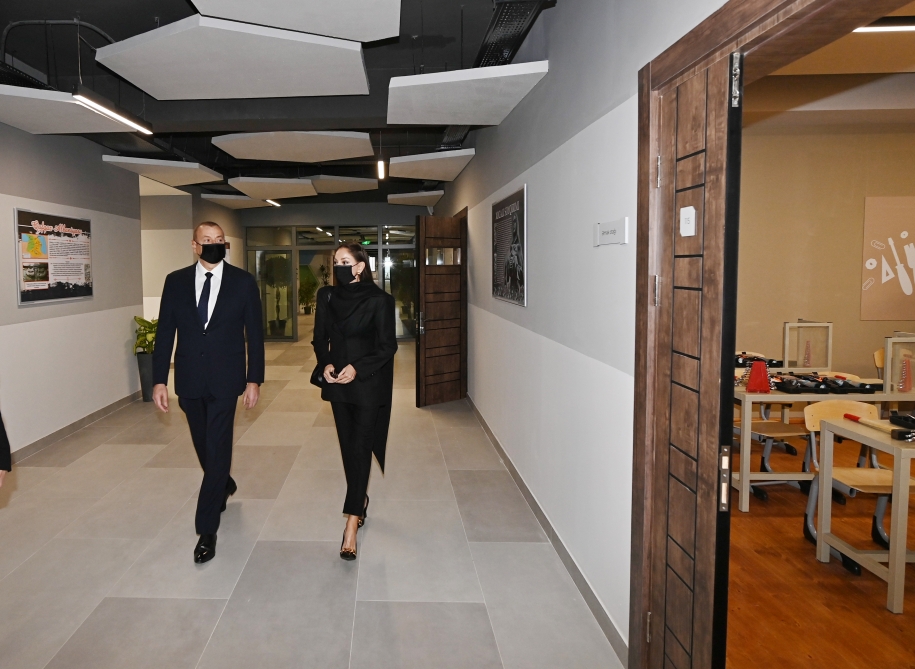 Prezident və birinci xanım&nbsp;Tədris və Xidmət Kompleksinin açılışında - FOTOLAR