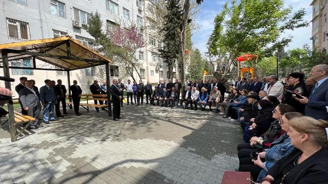 Nəsimi rayon İcra Hakimiyyəti başçısının səyyar qəbulu keçirilib, yeni tapşırıqlar verilib - FOTOLAR