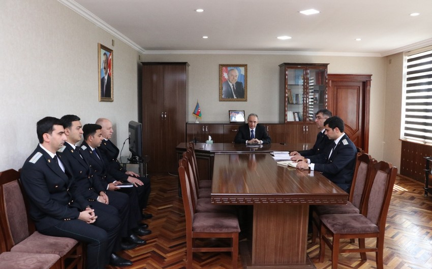 Baş prokuror üç rayondan olan vətəndaşları qəbul edib, prokurorlara göstəriş verib