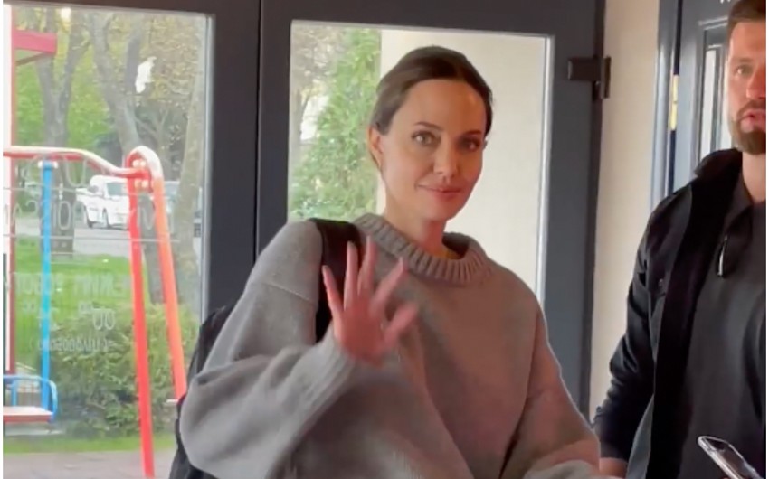 "Azadlığın olmadığı ölkədə adam boğulur" - Ancelina Coli ABŞ-ı tərk edir