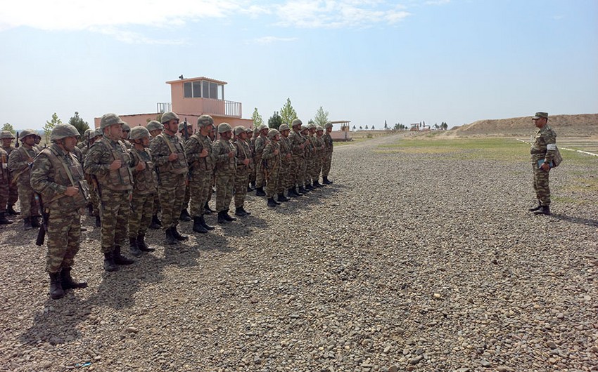 Quru Qoşunlarında praktiki atış təlimi keçirilib