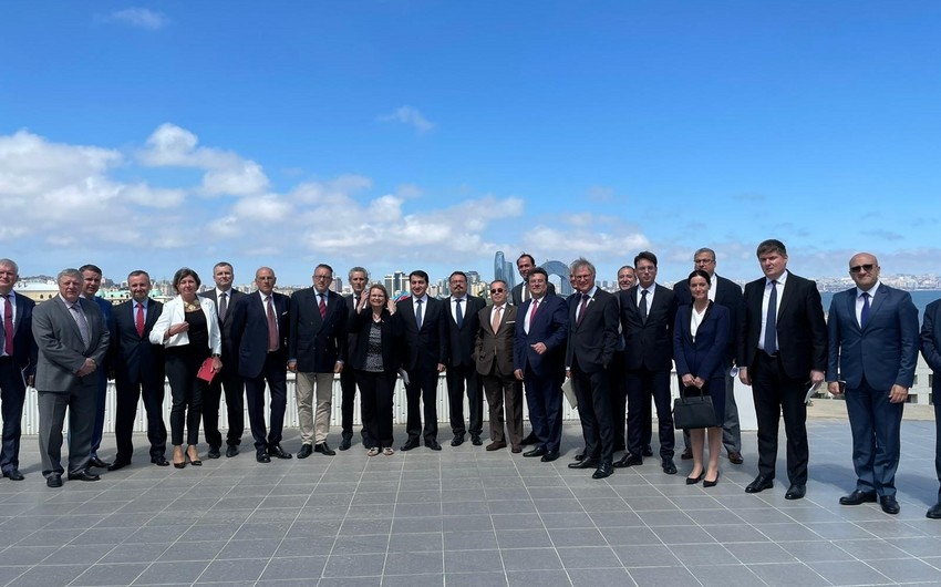 Hikmət Hacıyev Bakıda Aİ səfirləri ilə bir arada:&nbsp;"Brüssel sülh gündəliyinin davamı kimi..." - FOTO