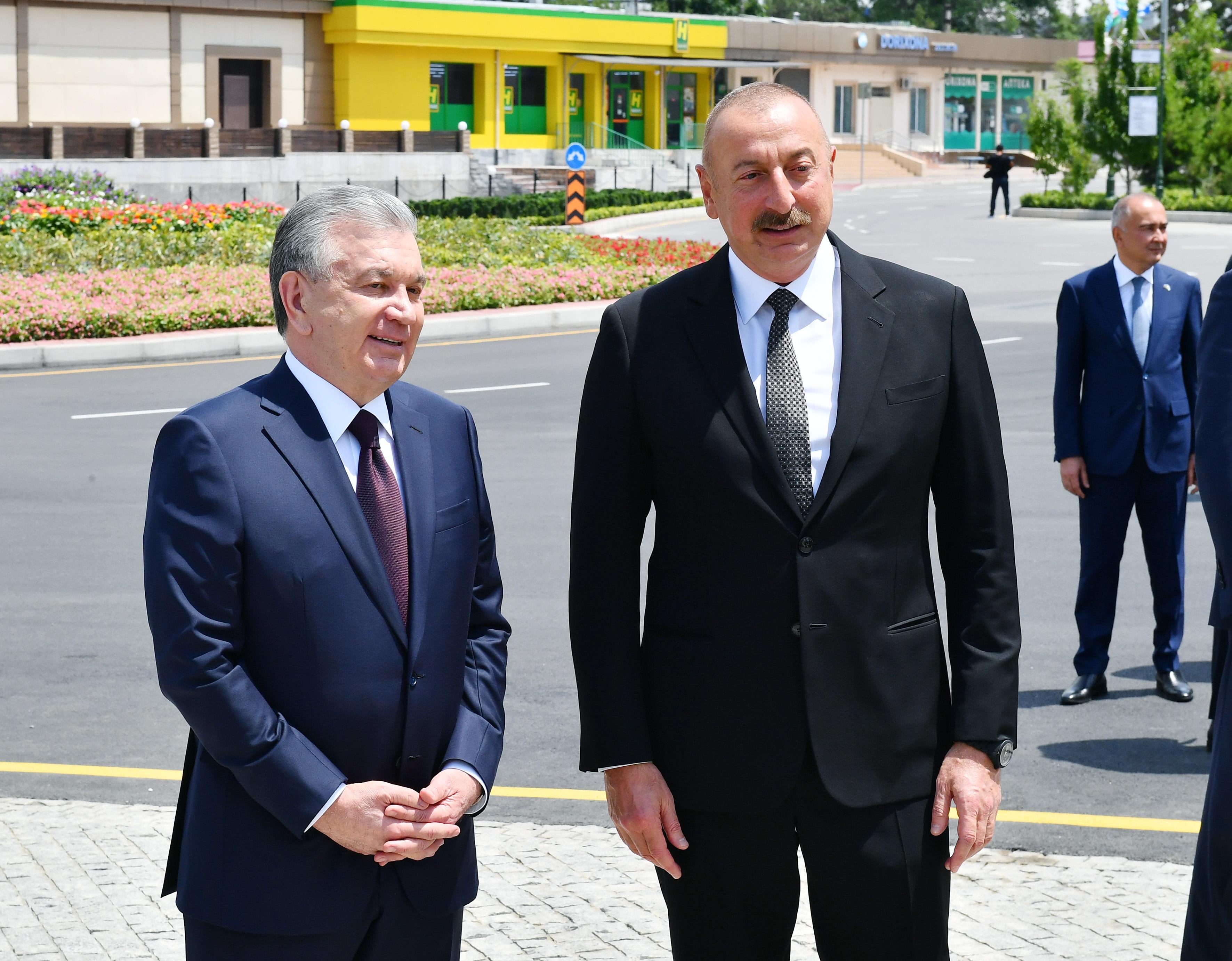 Özbəkistan prezidenti İlham Əliyevə zəng edib