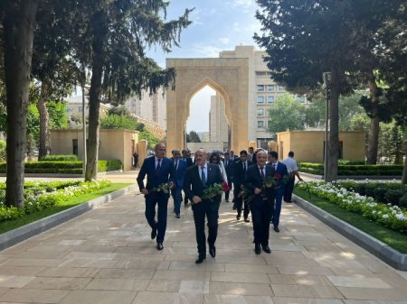 Nəsimi rayonunda 23 iyun - Dövlət Qulluqçularının Peşə bayramı günü qeyd olunub - FOTOLAR